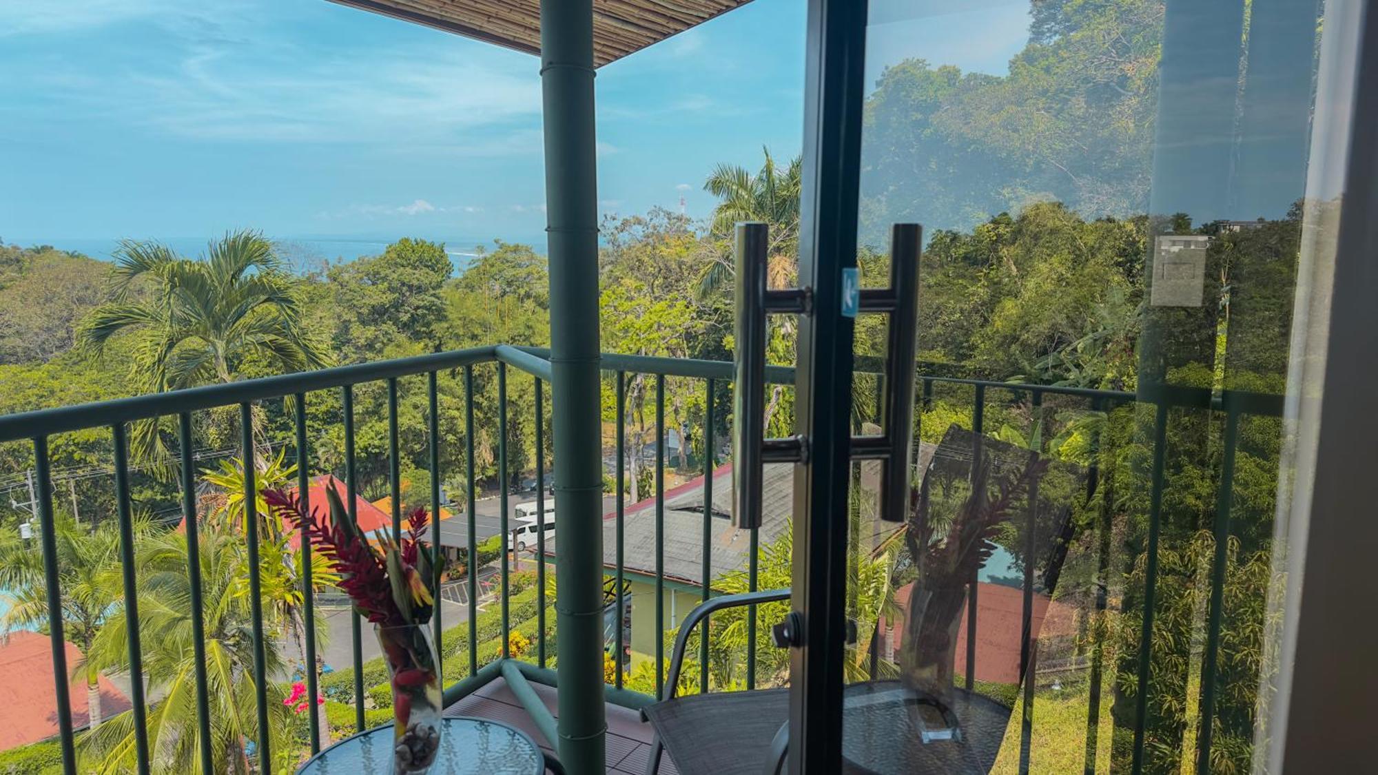 Hotel Tabulia Tree Manuel Antonio Exterior foto